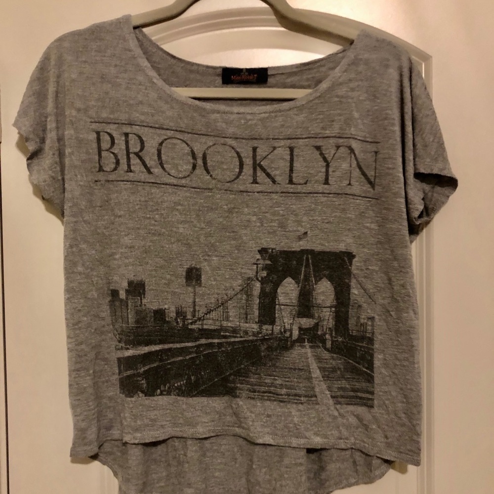 grey short sleeve shirt!